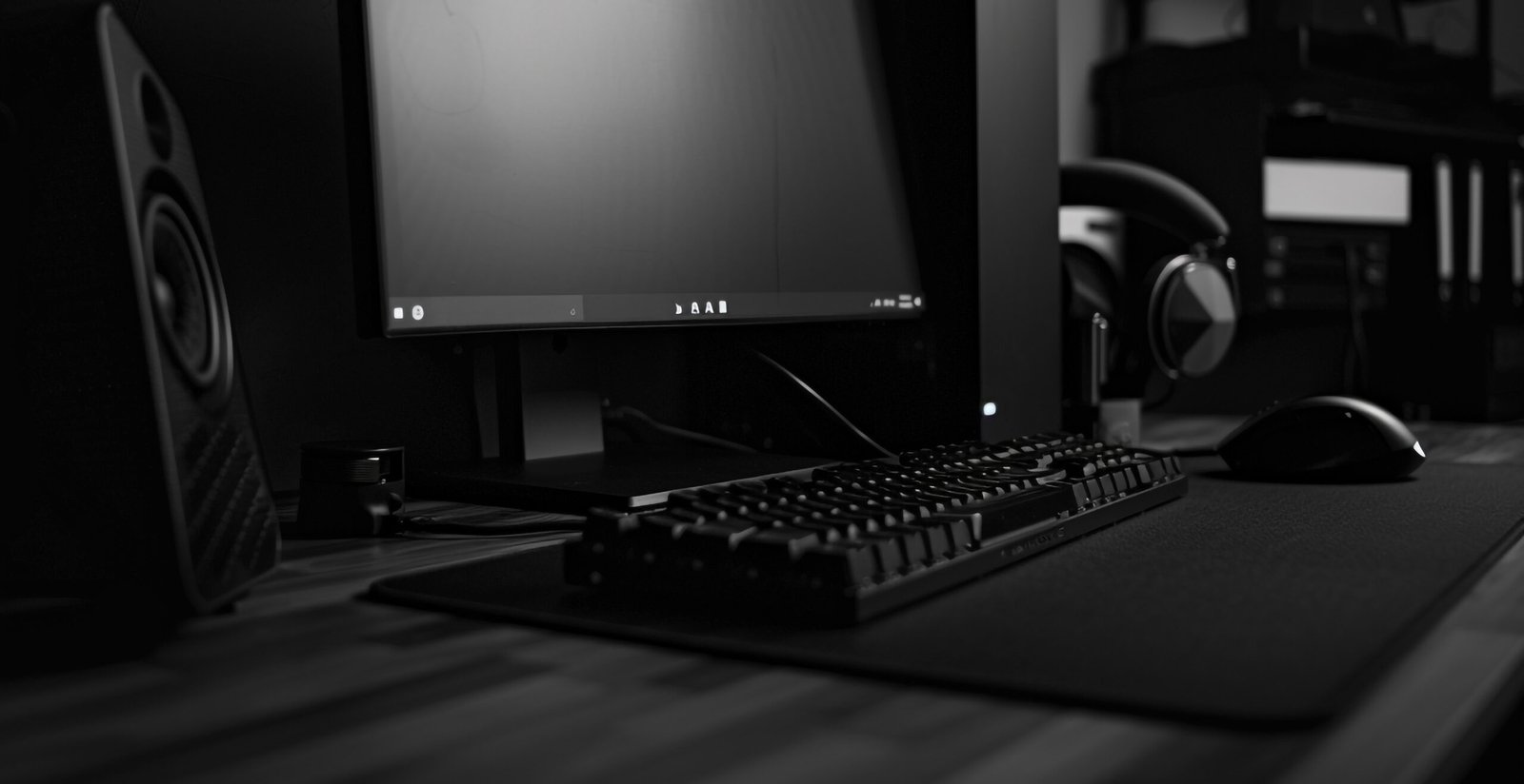 Noir Desktop Computer Mockup with Glossy Black Finish and Tech Inspired Design Glossy black streamer desktop computer